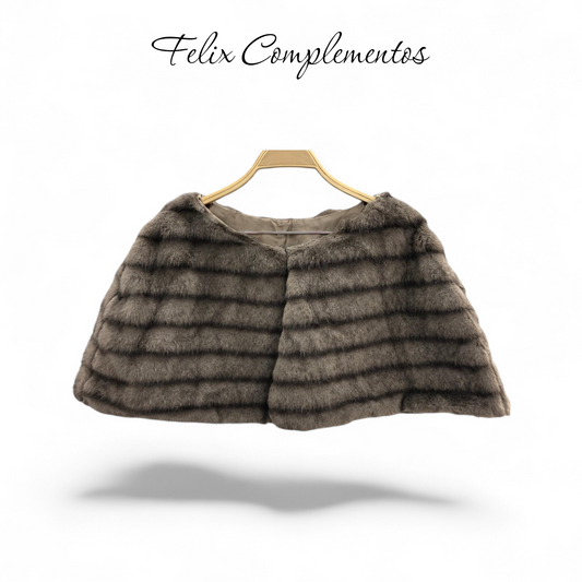 Capa de pelo con rayas marron claro
