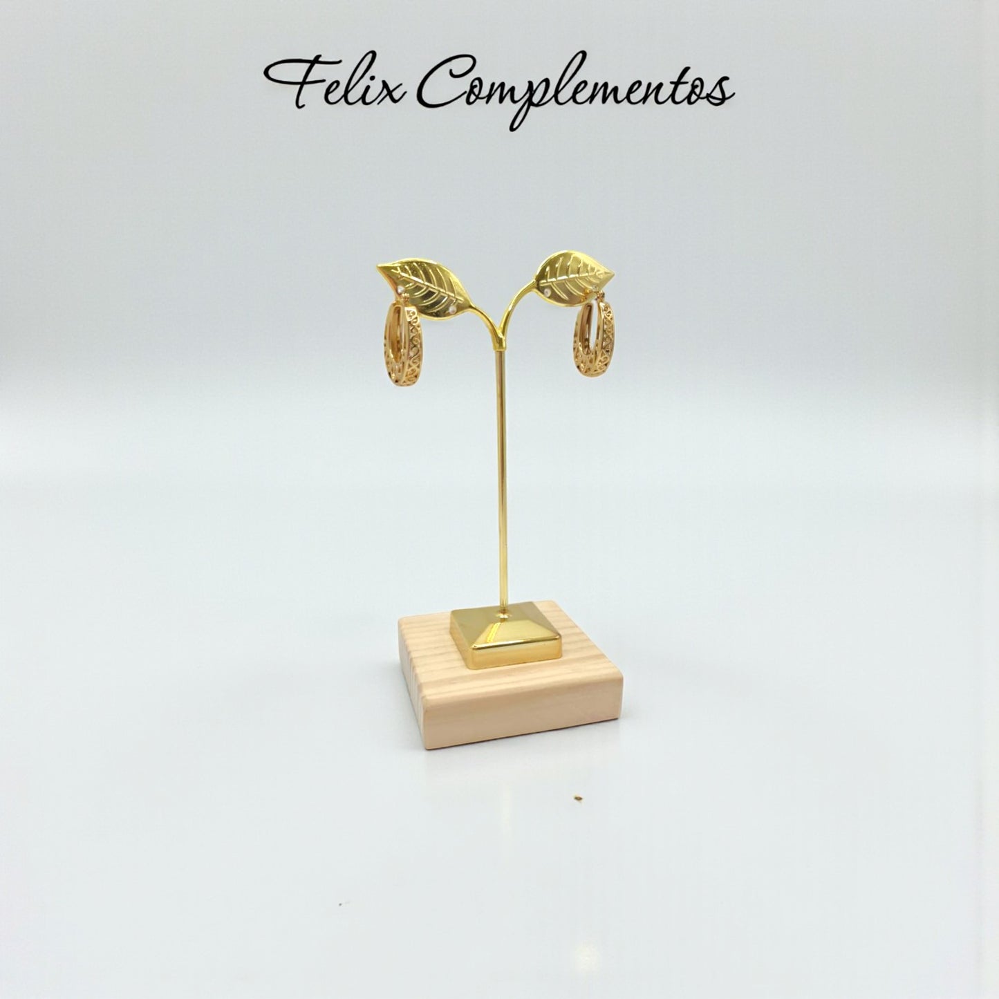 Pendiente filigrana Dorada