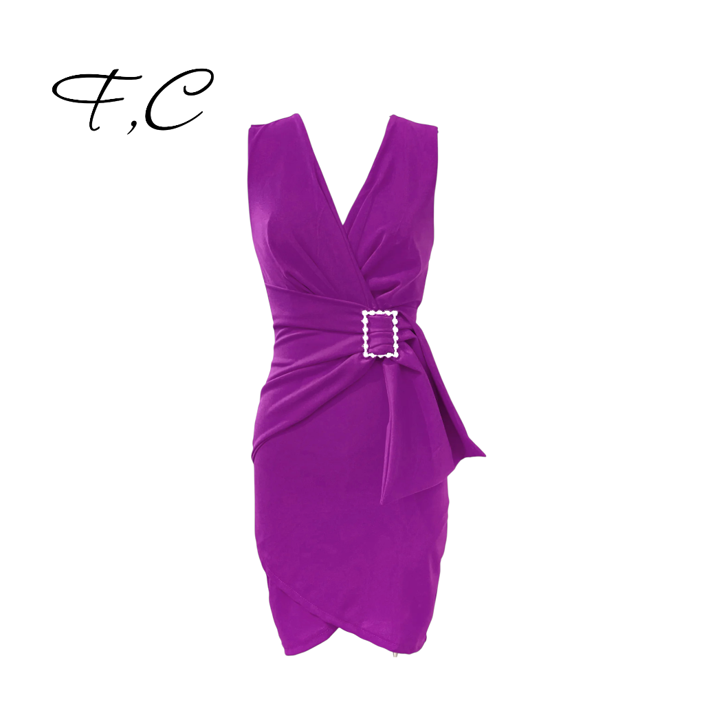 Vestido con cinturon de perlas