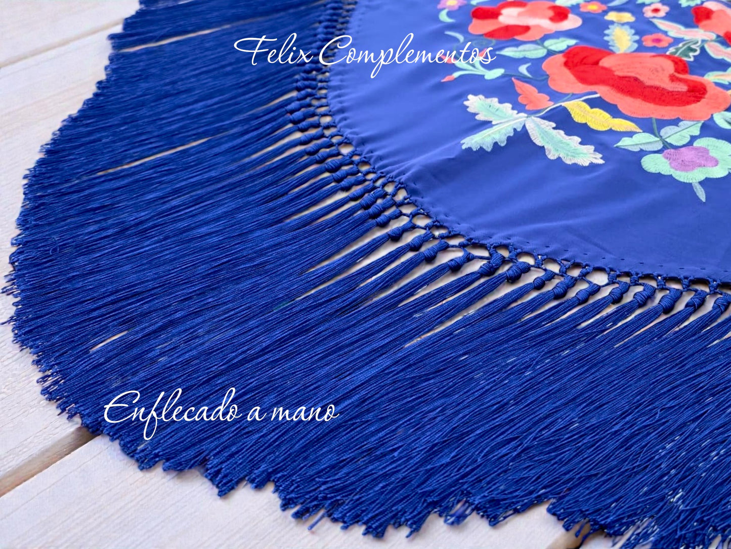 Manton azul electrico flor grande